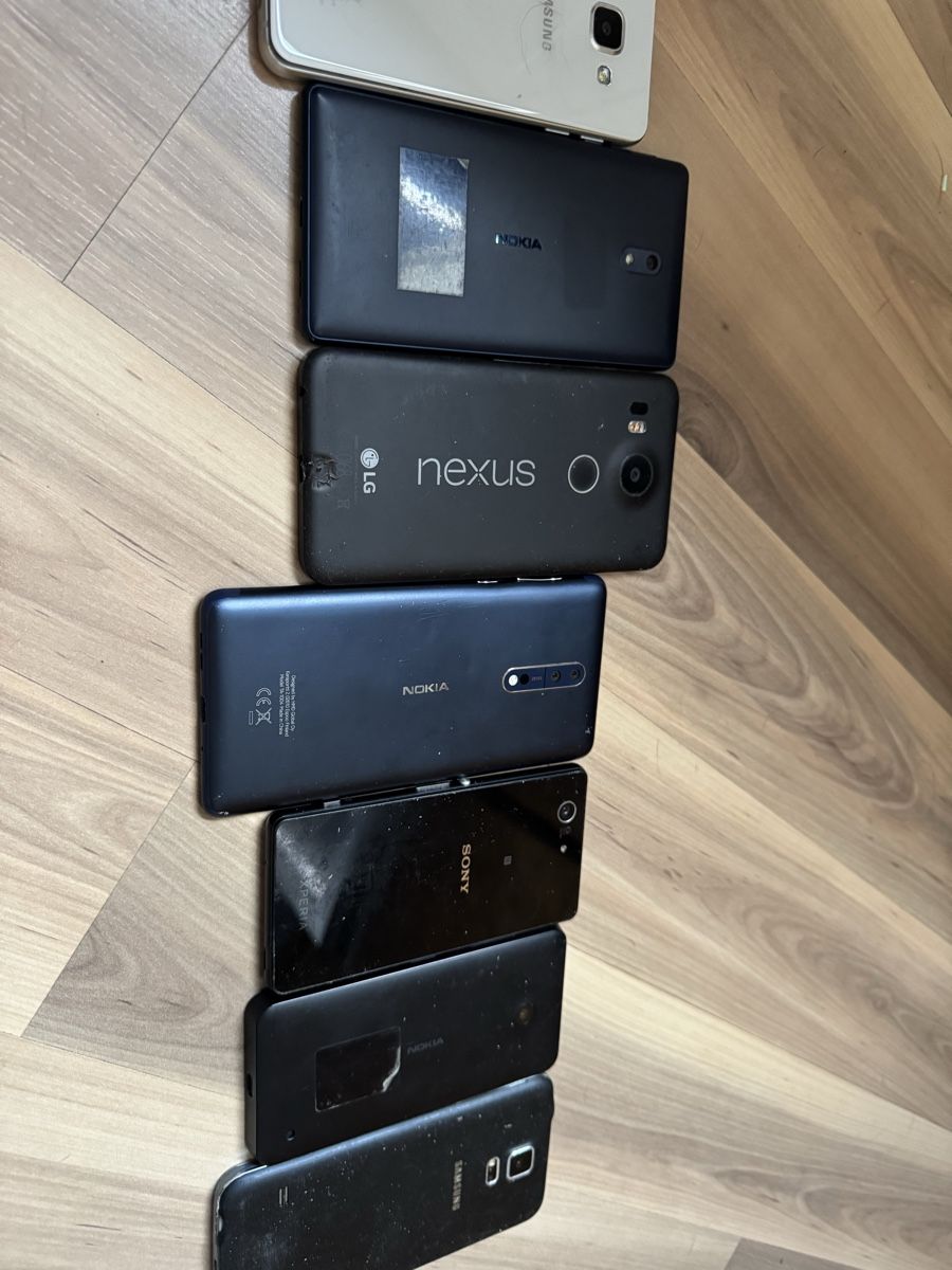 Portables: Lot de téléphone portable  – Défectueux à Biel/Bienne par Baol1 3