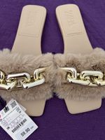 Sandales Zara neuve avec fourrure et chaîne dorée en 39