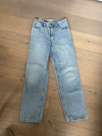Levi's Dad Jeans, Gr. 25, hellblau, neuwertig