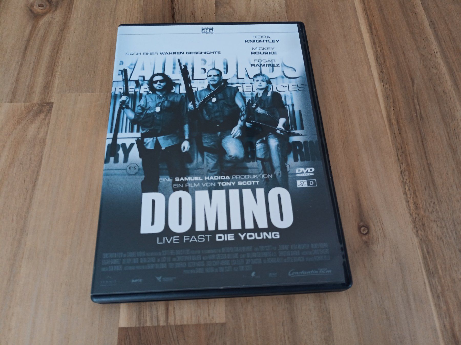 domino-live-fast-die-young-kaufen-auf-ricardo