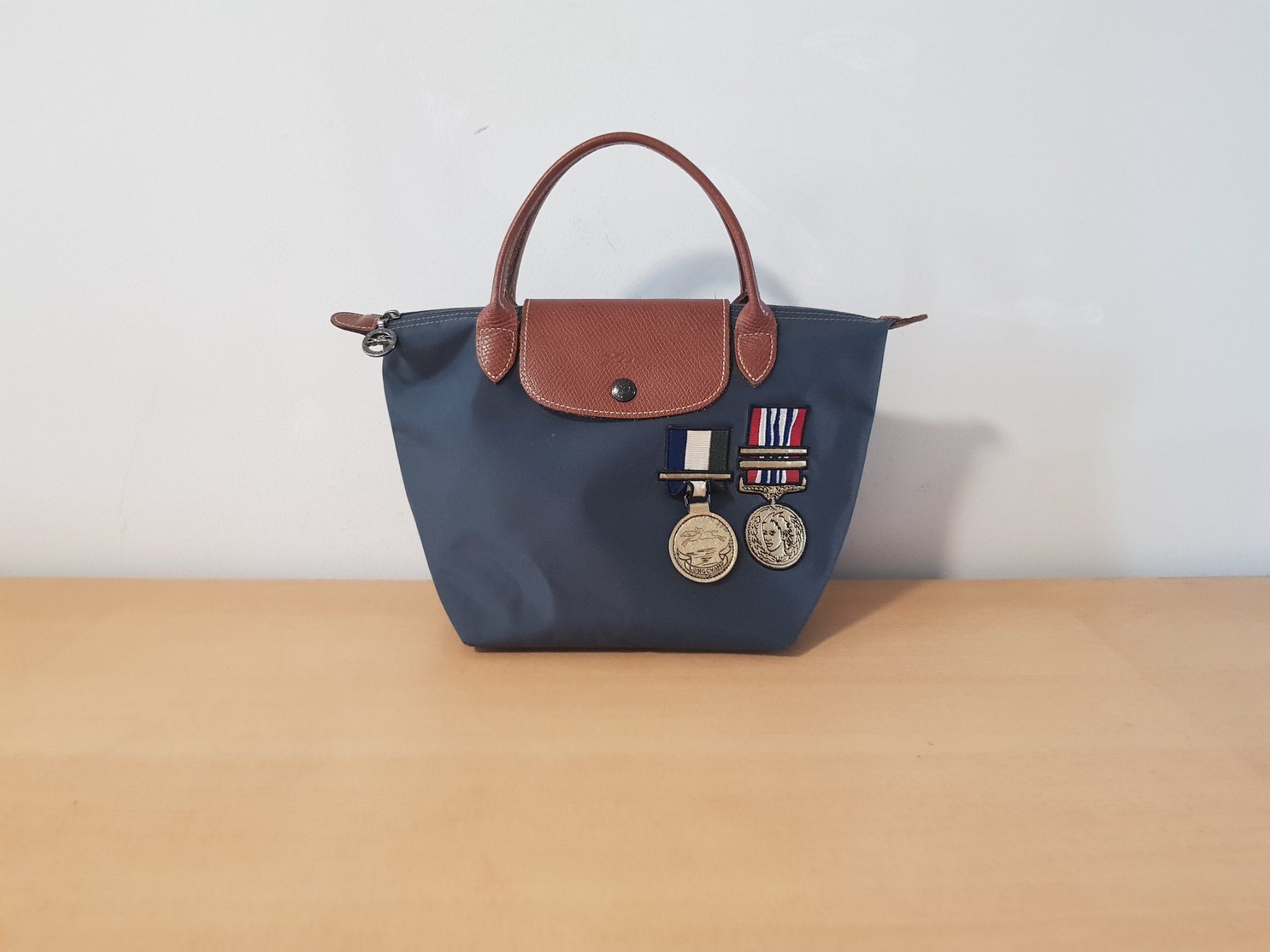 Longchamp Taschen für Damen: Longchamp limitierte Edition Tasche Type S – Gebraucht aus Basel von Birs868