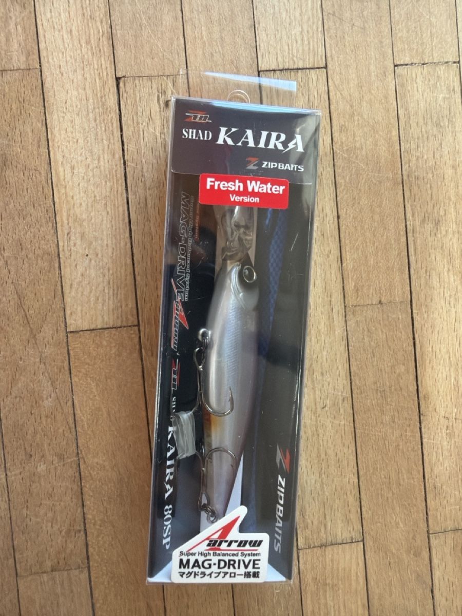 Appâts: ZiPBAITS Shad Kaira 80SP Fresh Water neu – Neuf avec emballage d'origine à Herisau par thefisherking
