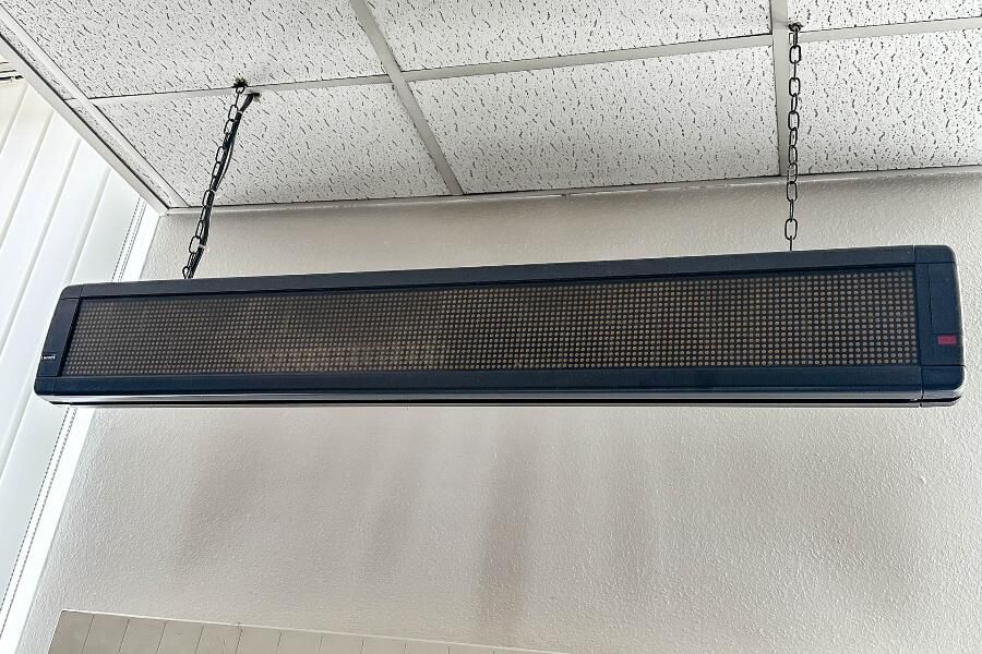 PC: LED-Anzeigentafel EMC 4160C120 – Usato da Altdorf UR venduto da Liveo-shop