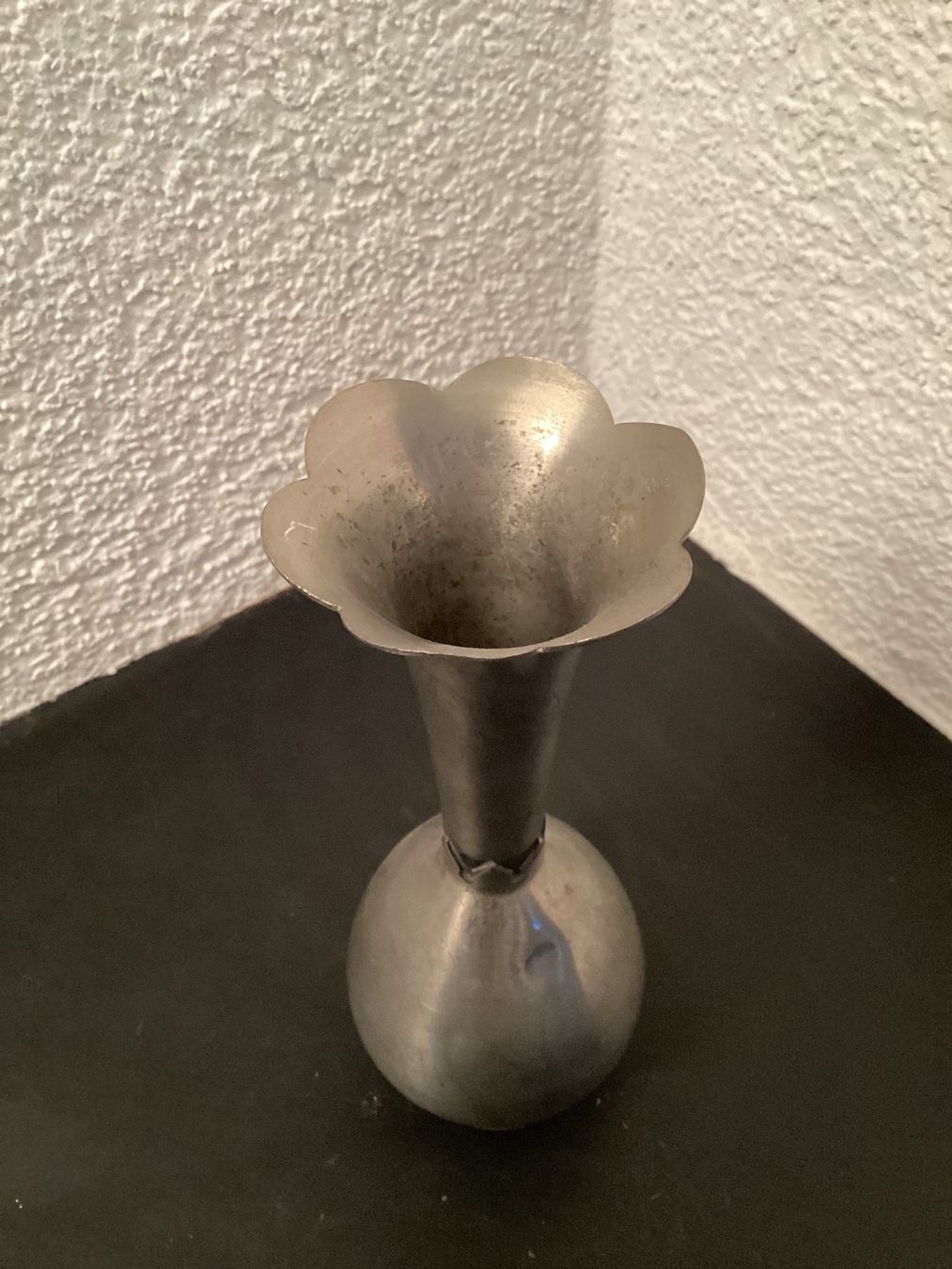 Vasi & Recipienti: Kleine Zinnvase – Usato da Adliswil venduto da Bolline 1