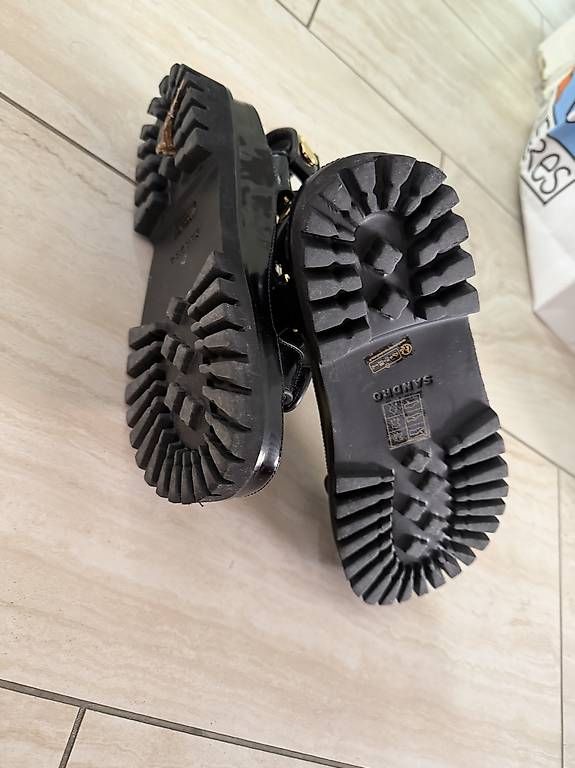 Chaussures femmes: Sandro sandales cuir 41 – D'occasion à Morges par natassa 2