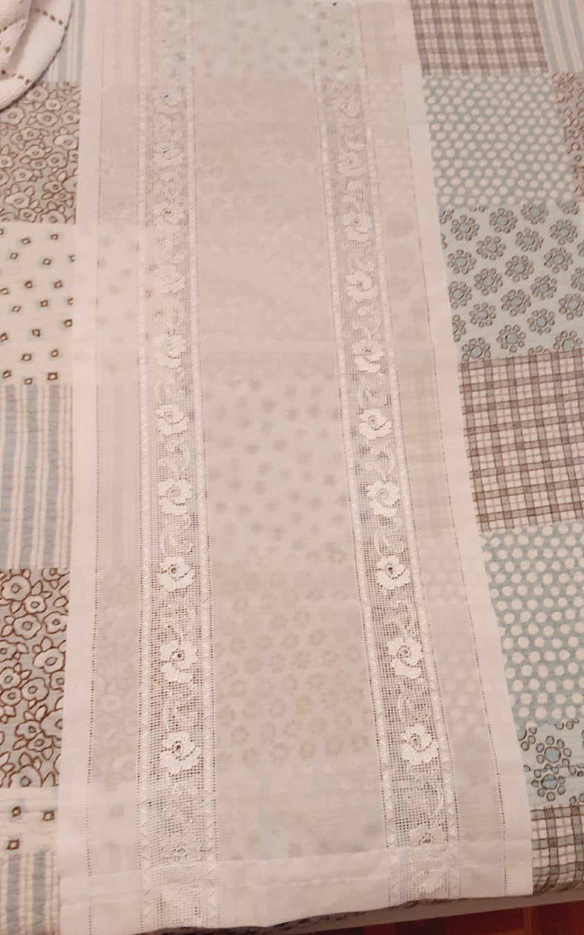 Autre linge de table: gardine oder runner – D'occasion à Ambrì par Maerz87