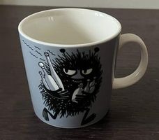 iittala Arabia Finland Mumin Moomin Tasse Stinky grau