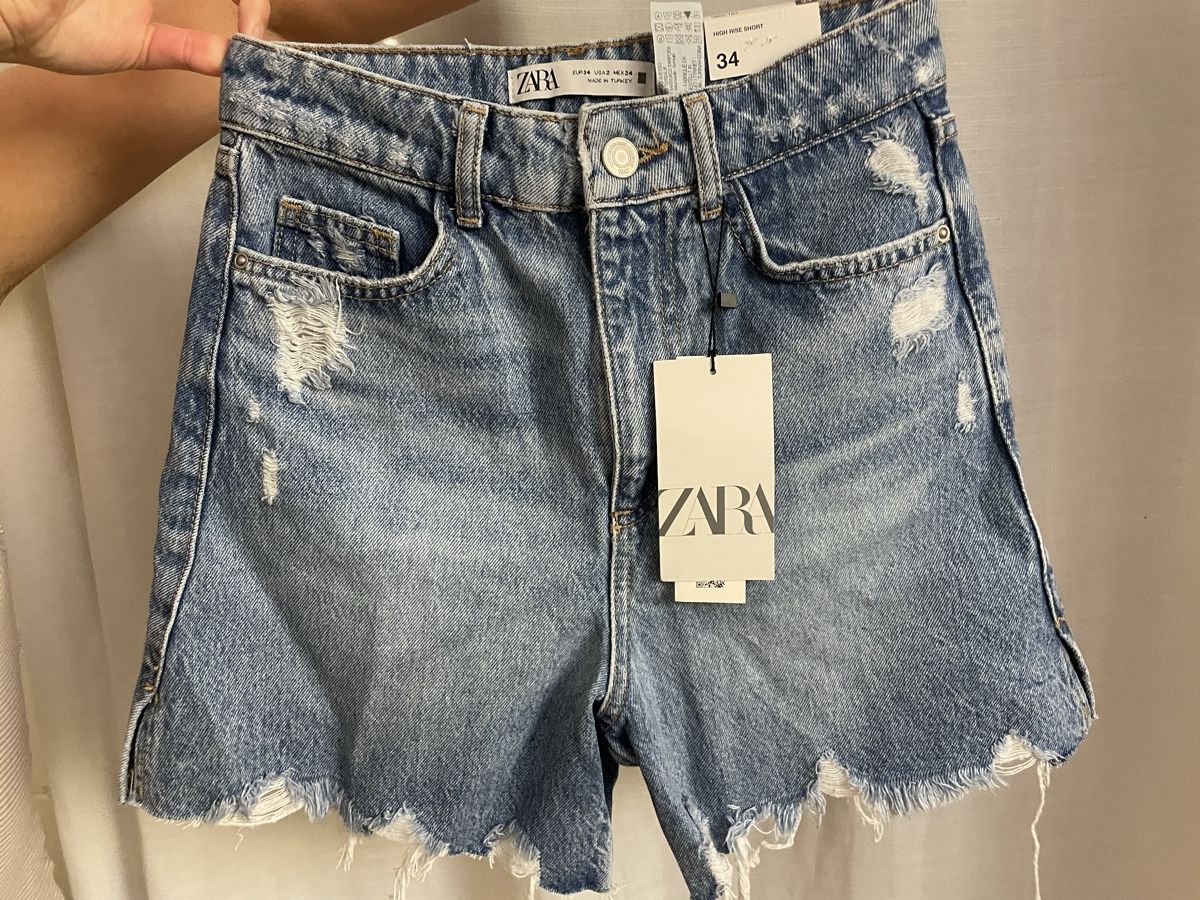 Zara Jeans: NEUE Denim Shorts ZARA 34 – Neu und originalverpackt aus Stäfa von Phphch