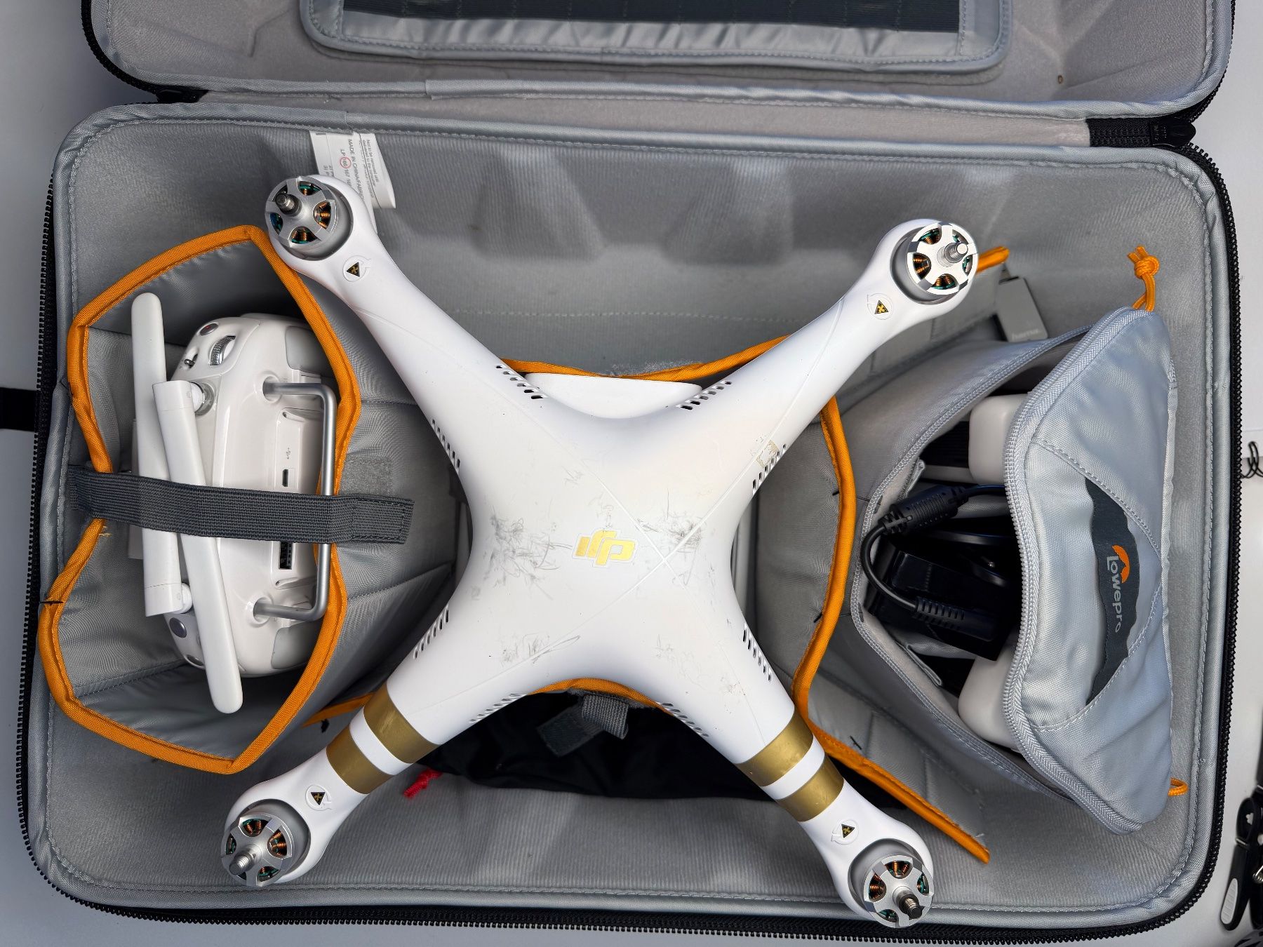 DJI RC Modellbau: Dji Phantom 3 Professional – Gebraucht aus Berikon von espryte