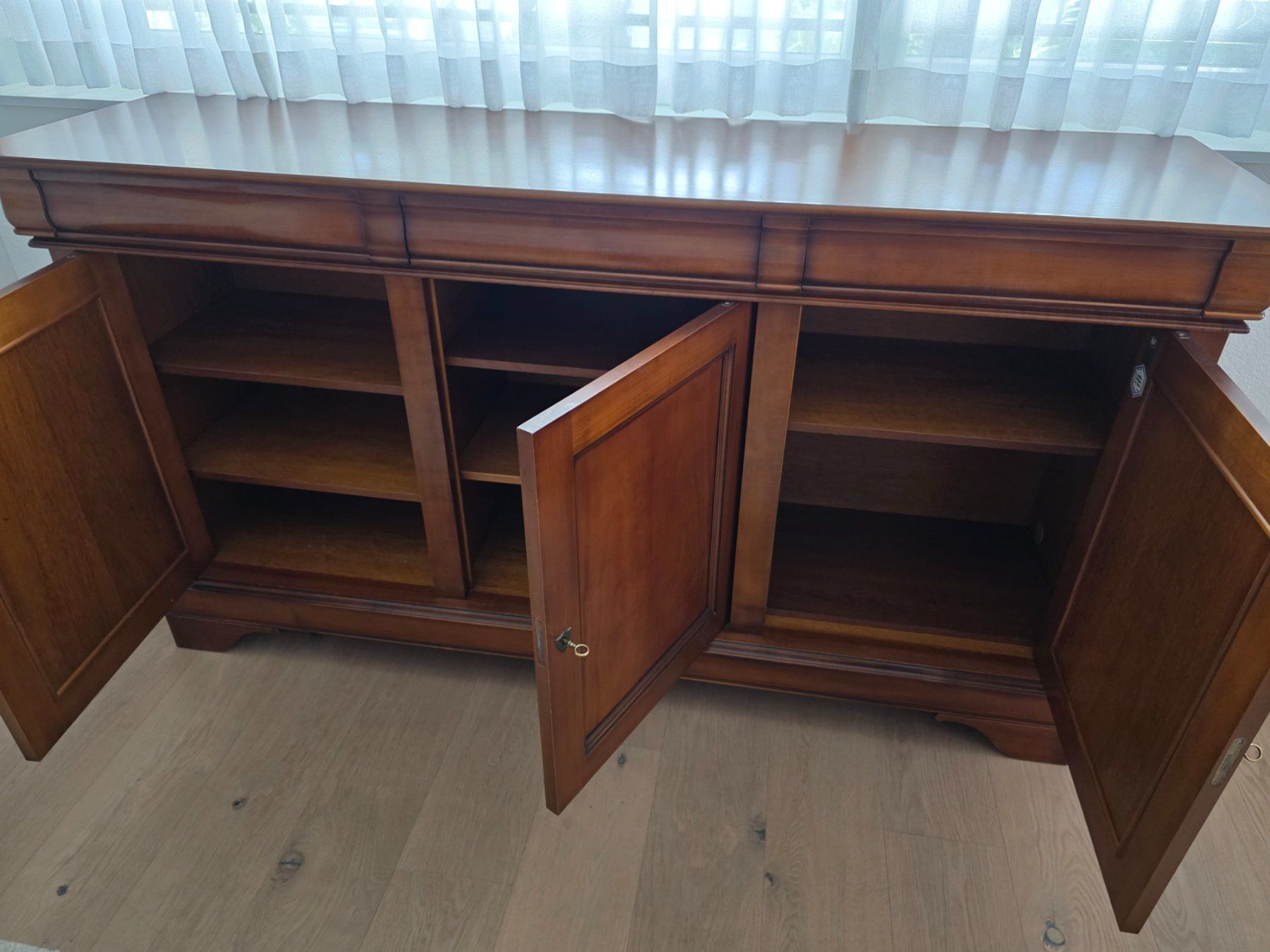 Cassettiere: wuchtiges Sideboard Schrank Esszimmer Möbel Kommode – Usato da Walterswil BE venduto da Lonitti 3