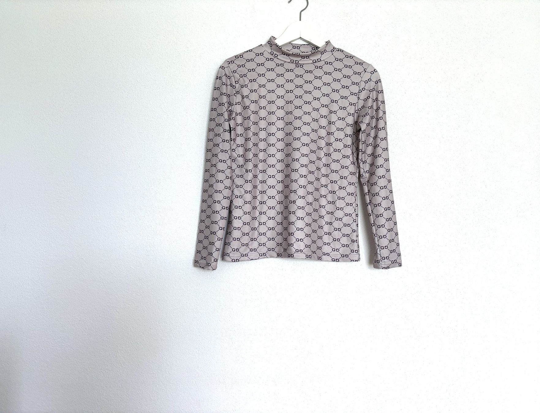 Maglioni & Felpe: Mock Neck Pullover Rollkragenpullover Gr.M – Usato da Holzhäusern ZG venduto da paula_w