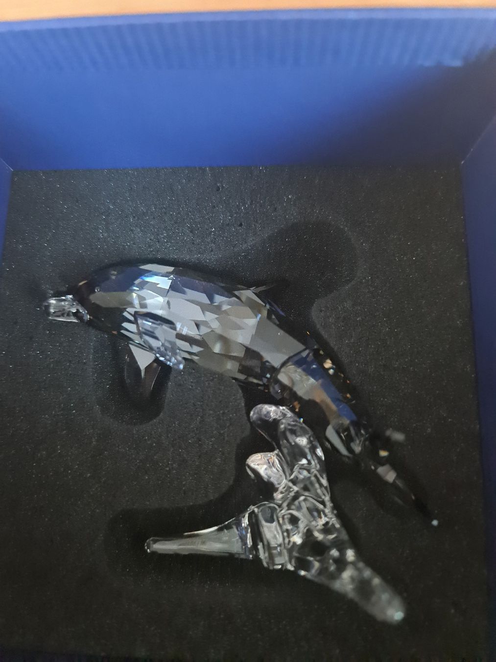 Swarovski Statuette: Swarovski Figur Delphin Originalverpackt  – Usato da henau venduto da Rockj 4