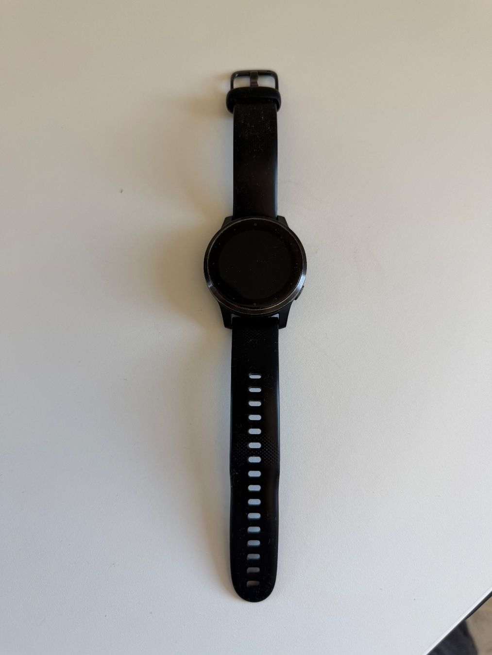 Garmin Smartwatch: Garmin VIVOACTIVE 4S Smartwatch gebraucht – Gebraucht aus Uster von zoe.lua