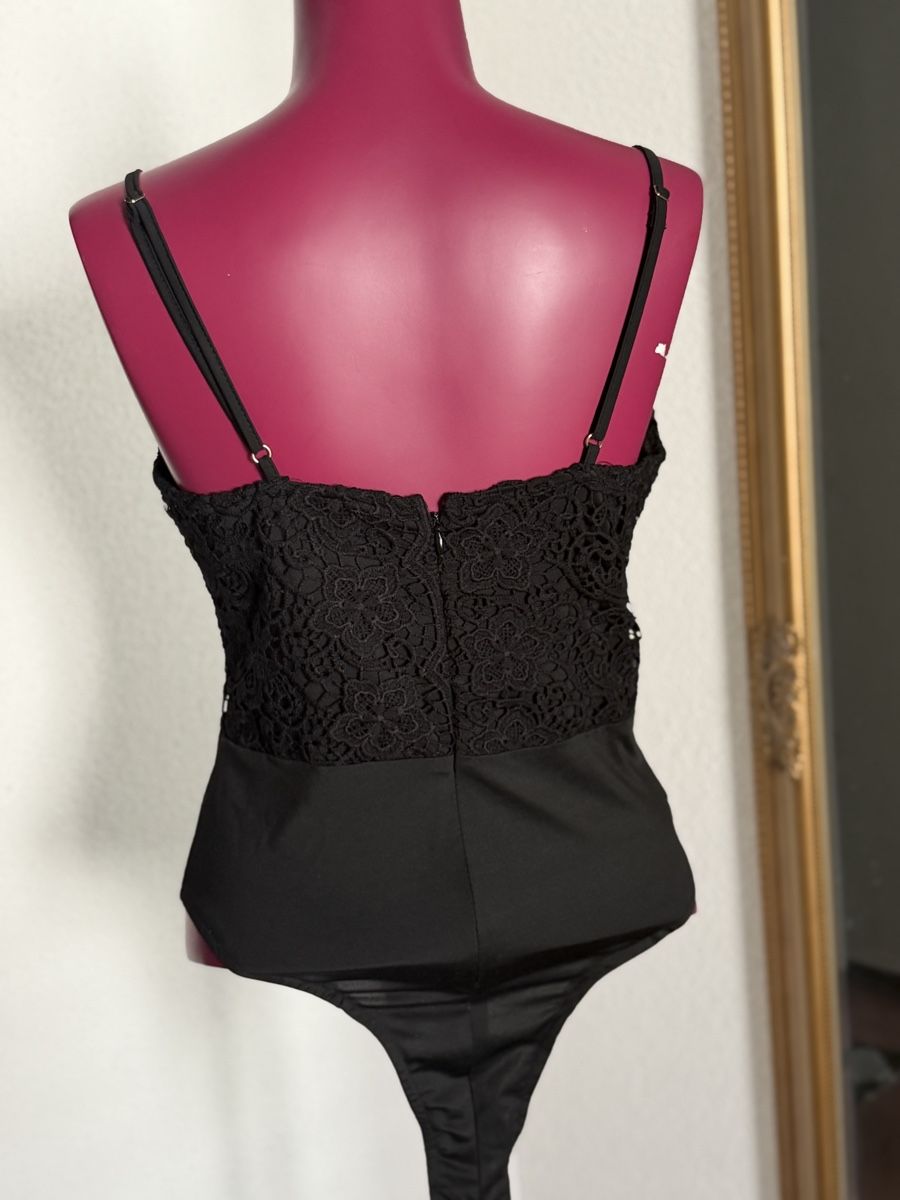 Tops: Schwarzer Spitzenbody – Neu (gemäss Beschreibung) aus Niederuzwil von Lisascloset 1