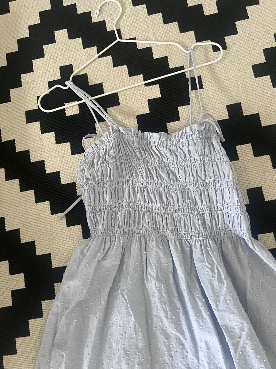 H&M Vestiti: Sommerkleid hellblau mit Punkten Groesse L – Usato da Neuenhof venduto da UrbanBags 1