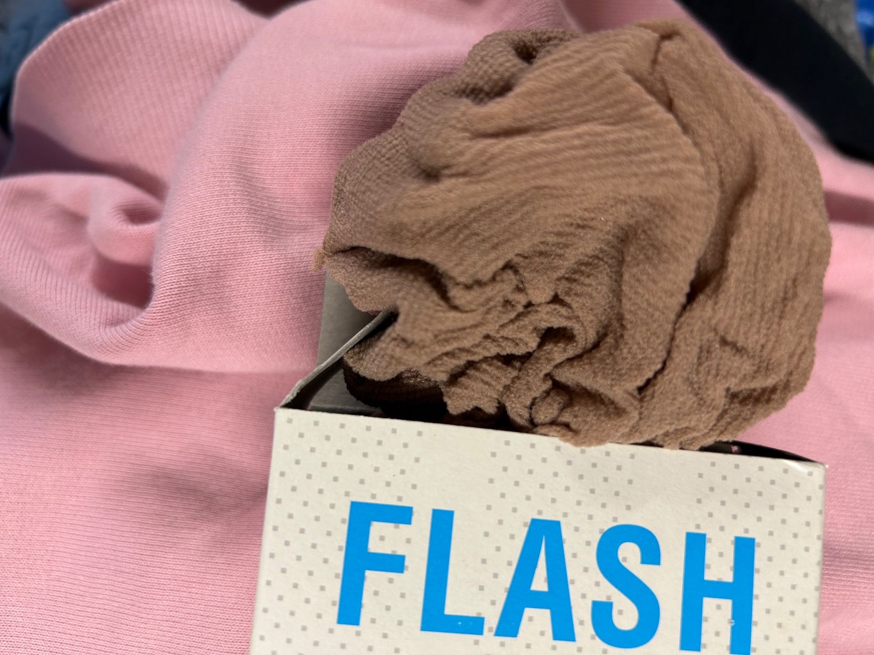 Calze & Collant: 1 lot de 16 paires de collants – Nuovo e nell'imballaggio originale da Montsevelier venduto da Batson 2