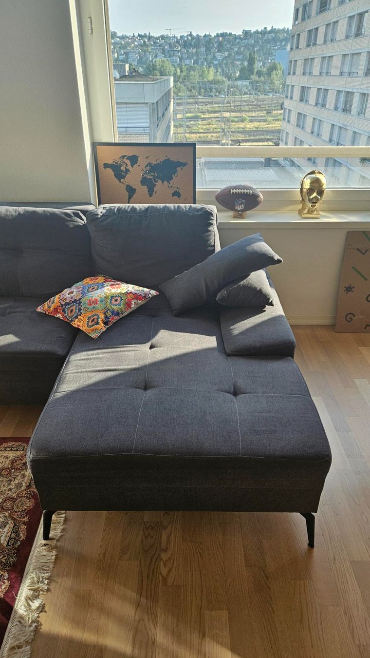 Sofas: Ecksofa /Bettsofa dunkelgrau mit Ottomane – D'occasion à Zürich par oCENKo 4