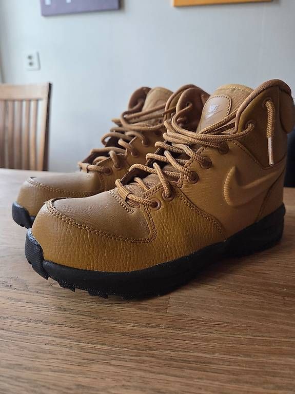 Herrenschuhe: Nike Schuhe – Neu (gemäss Beschreibung) aus Wasen im Emmental von Reco74