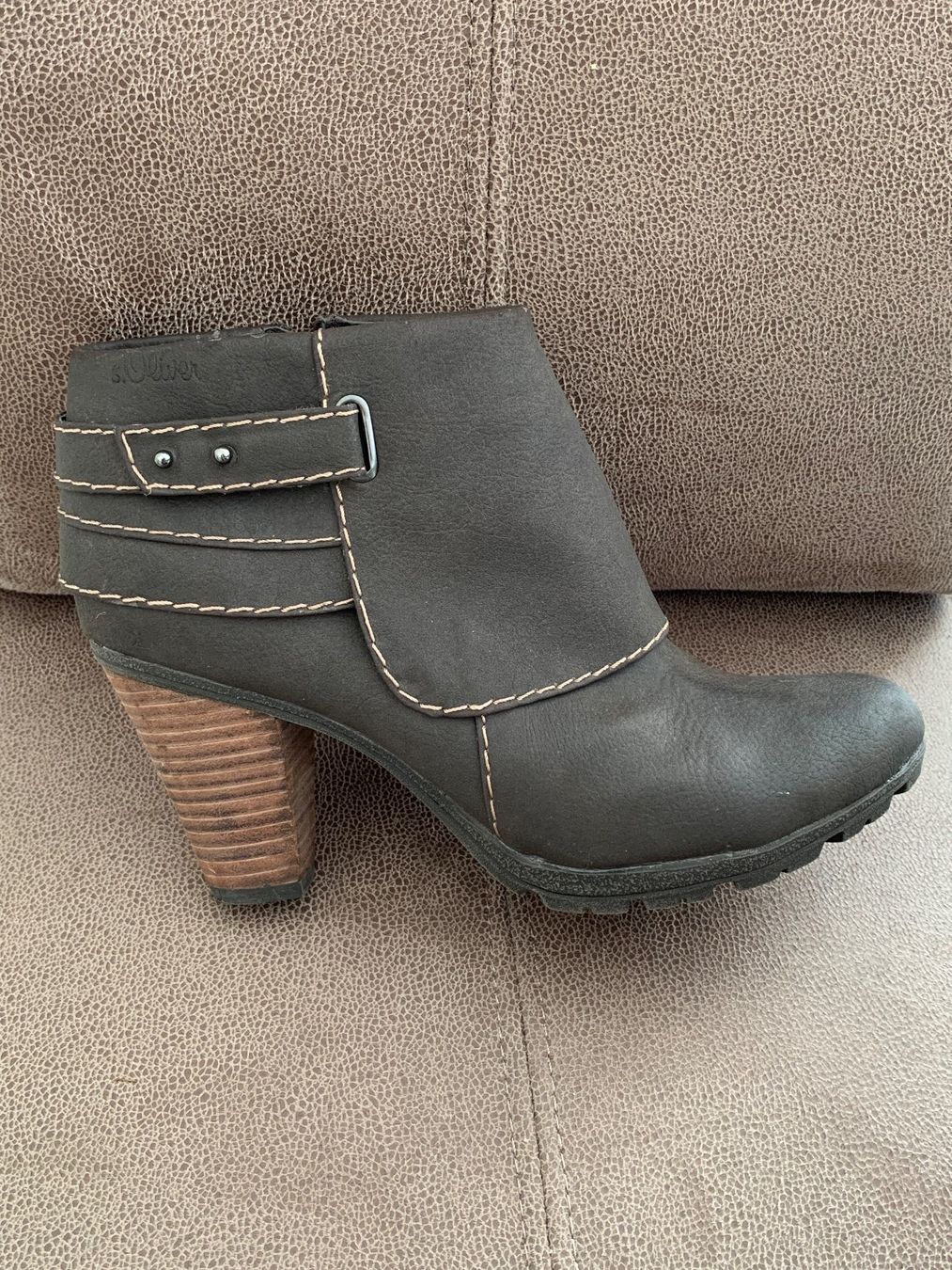 Scarpe da donna: Damen Stiefeletten – Usato da Huttwil venduto da Nedja0 7