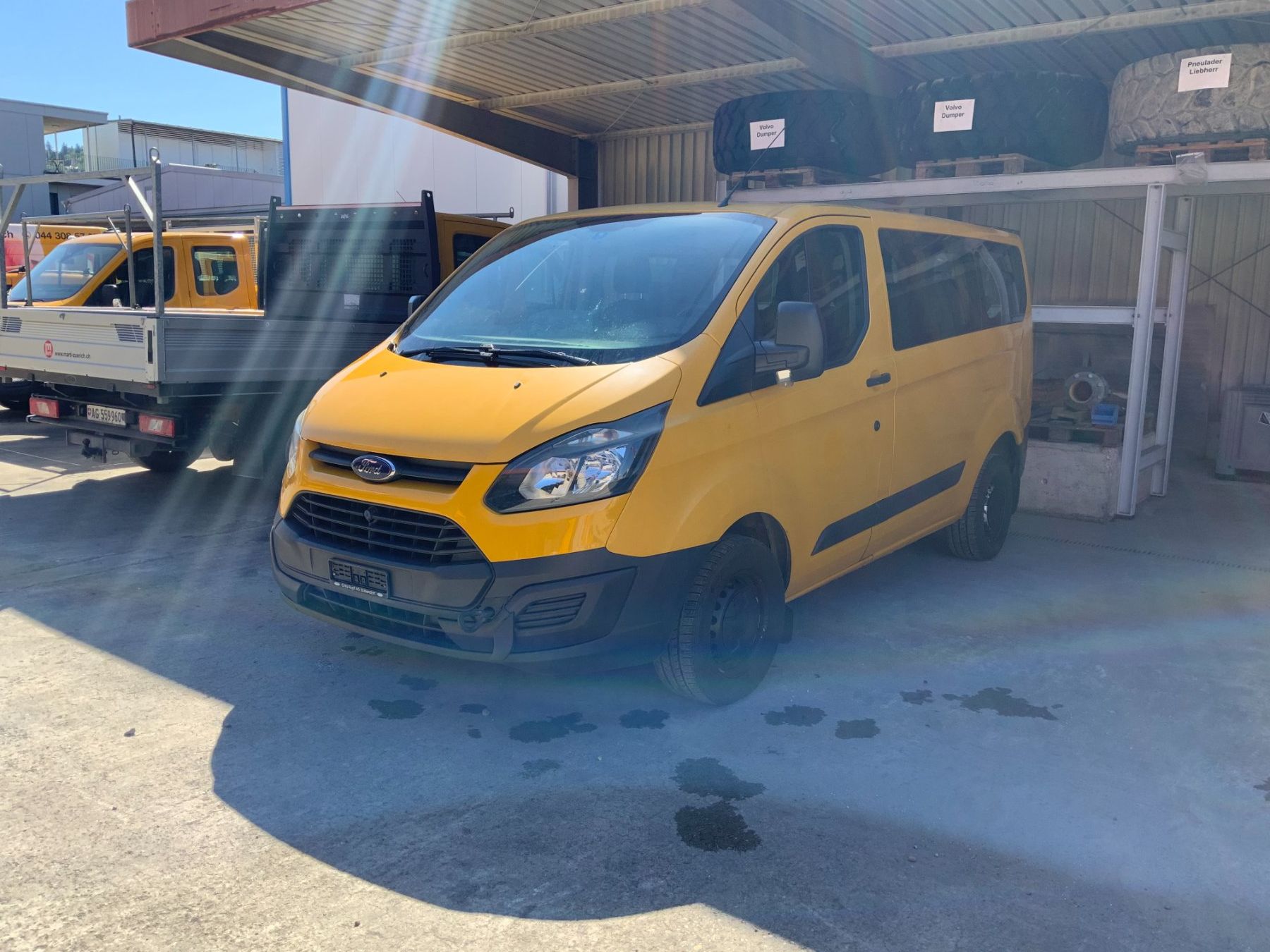 Ford Véhicules utilitaires: Ford Transit Custom 9 Plätzer Bus – Défectueux à Regensdorf par MAGZH 3