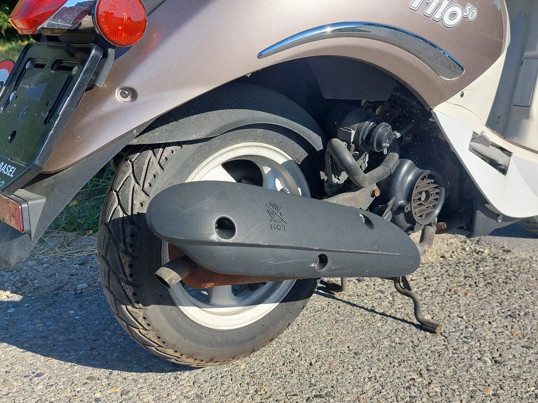 Sym Scooter: SYM Mio 50 IL Camping Roller Scooter A1 jg. 2015 Topcase – Usato da Schleitheim venduto da ZieglerMotoRecycling 6
