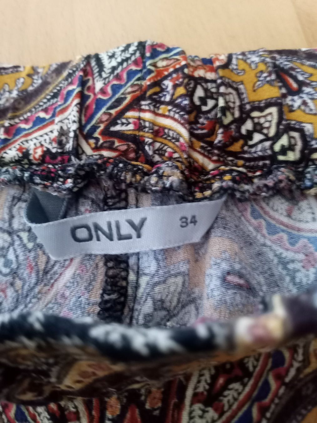 Only Pantaloni: Sommerhose (Only) – Usato da Biel/Bienne venduto da Ganesh12 1