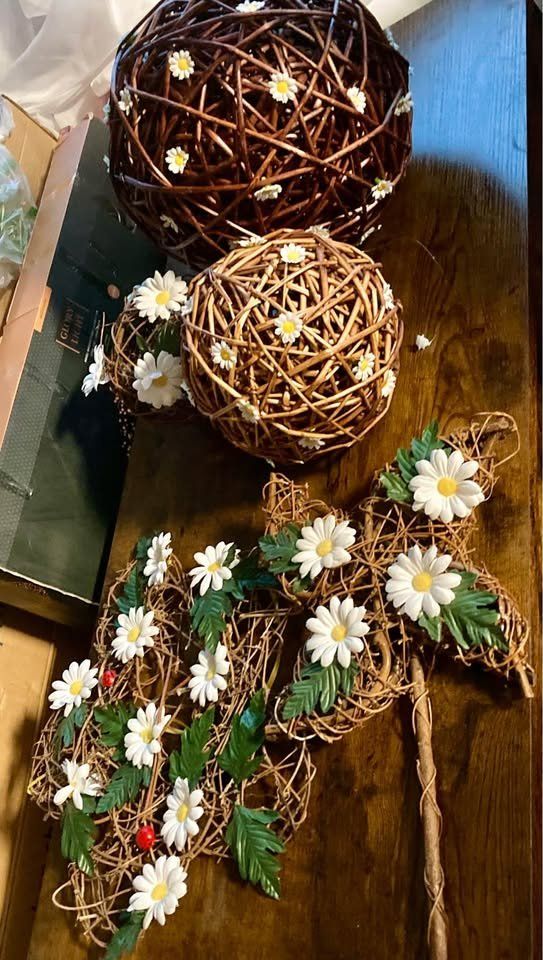 Tutte le decorazioni: Sommer Dekor Set Margeriten mit Holz – Usato da Rudolfstetten venduto da Stellina1975 6