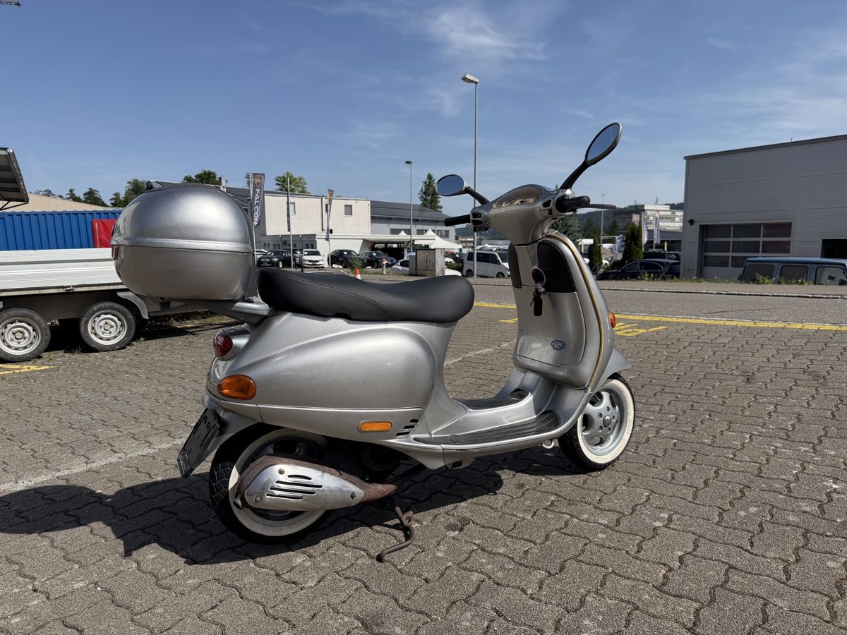 Vespa Scooter: Vespa ET4 ab MFK 04.06.26 – Usato da Rümlang venduto da Capristo069 1