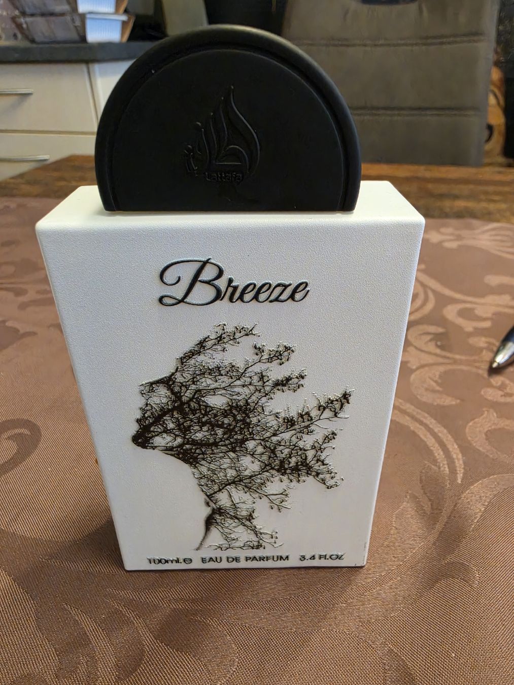 Lattafa Profumi & Eau de Toilette: Lattafa Breeze Eau de Parfum 100ml – Usato da Gurmels venduto da Bluebaer25