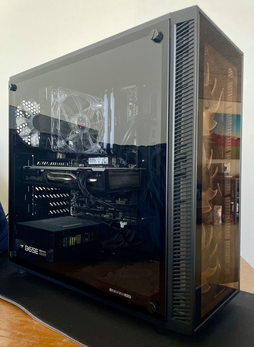 PC: Gaming PC – Usato da Zürich venduto da EllaLacroix 2