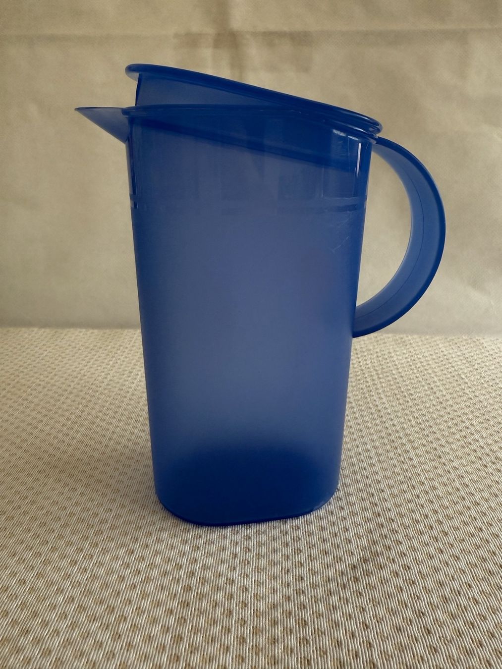 Tupperware Behälter & Ähnliches: Tupperware - pot à lait - 500ml – Gebraucht aus Sion von accroshoes