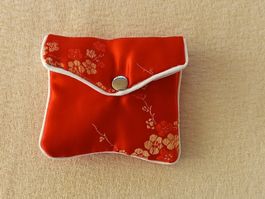 China Seiden Schmuck Tasche 8x7cm