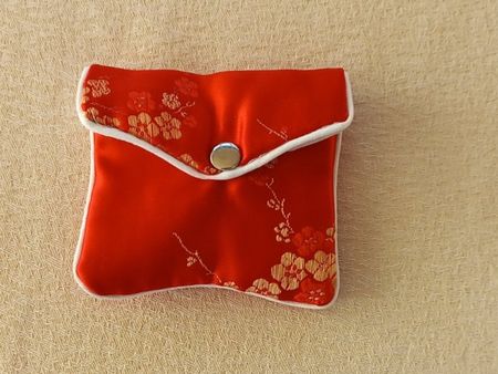 China Seiden Schmuck Tasche 8x7cm