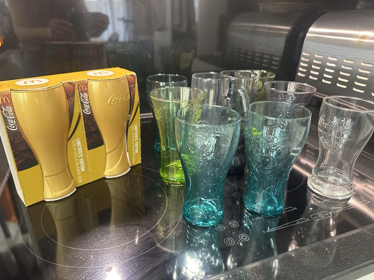 Bicchieri: Coca Cola Glässer Sammlung 11 Stück  – Usato da Altendorf venduto da Quietwater