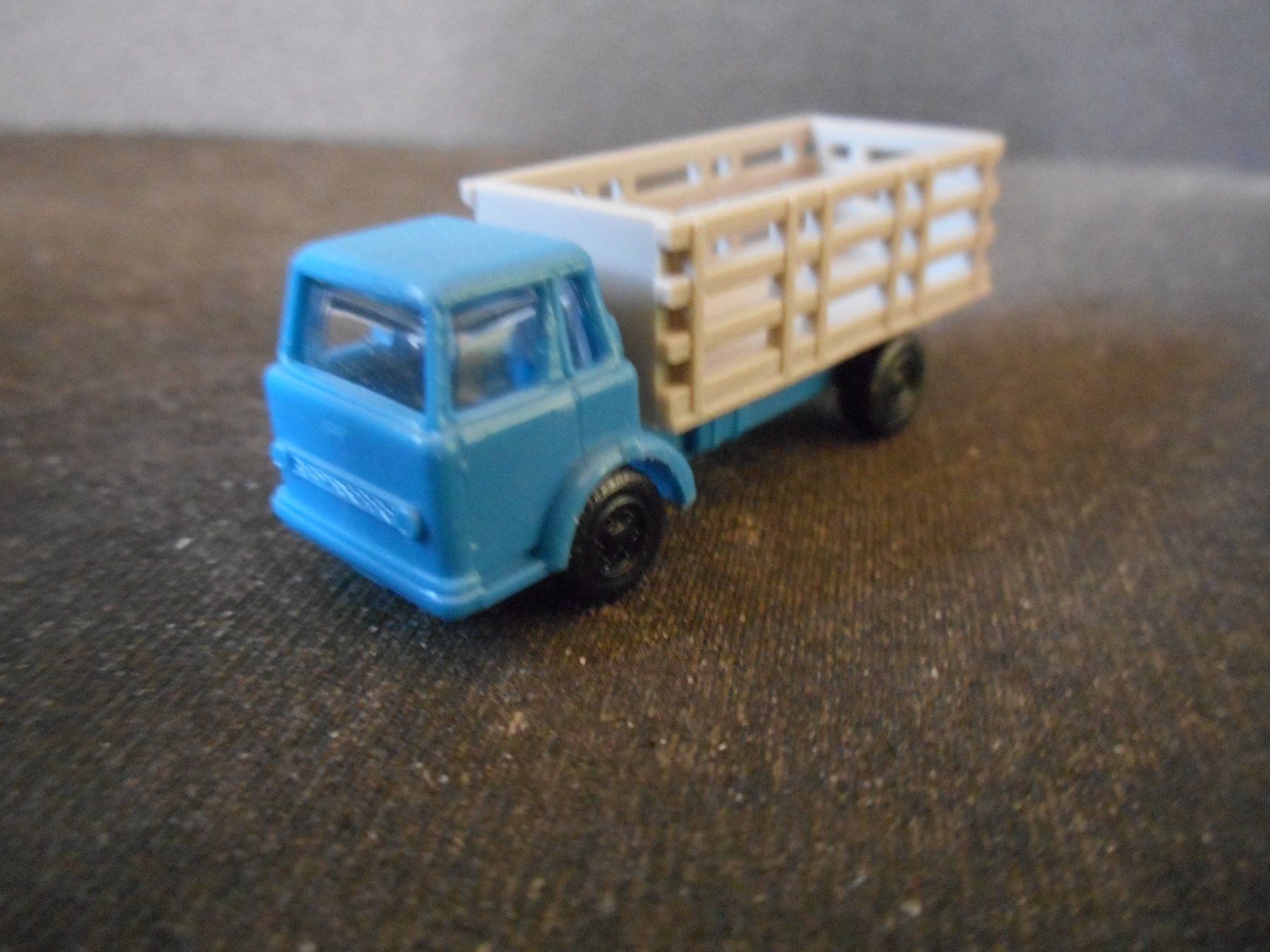 Modelleisenbahnen: kleiner LKW Spur N – Gebraucht aus Bretzwil von gbfluck 1
