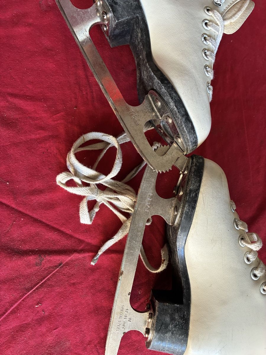 Pattini da ghiaccio: Patins à glace Graf Davos vintage  – Usato da Les Bayards venduto da Mutz51 2