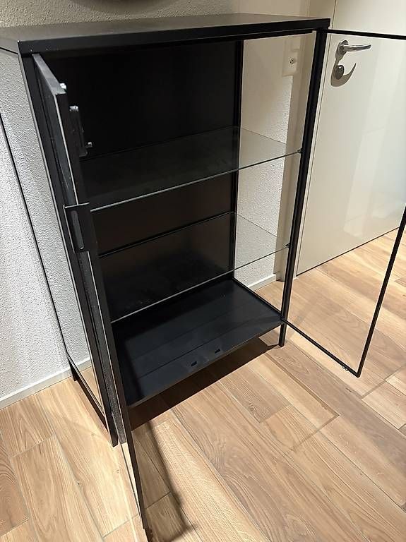 Vitrinen: Vitrine in top Zustand – Gebraucht aus Zürich von danycowboy2008 2