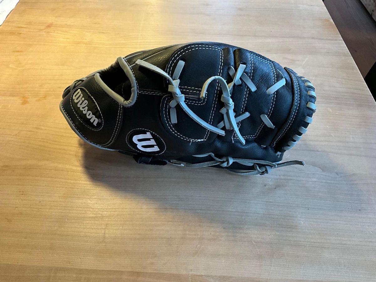Guanti & manicotti: Wilson Baseball Handschuh Gr. 12 – Usato da Aathal-Seegräben venduto da Pflip 1