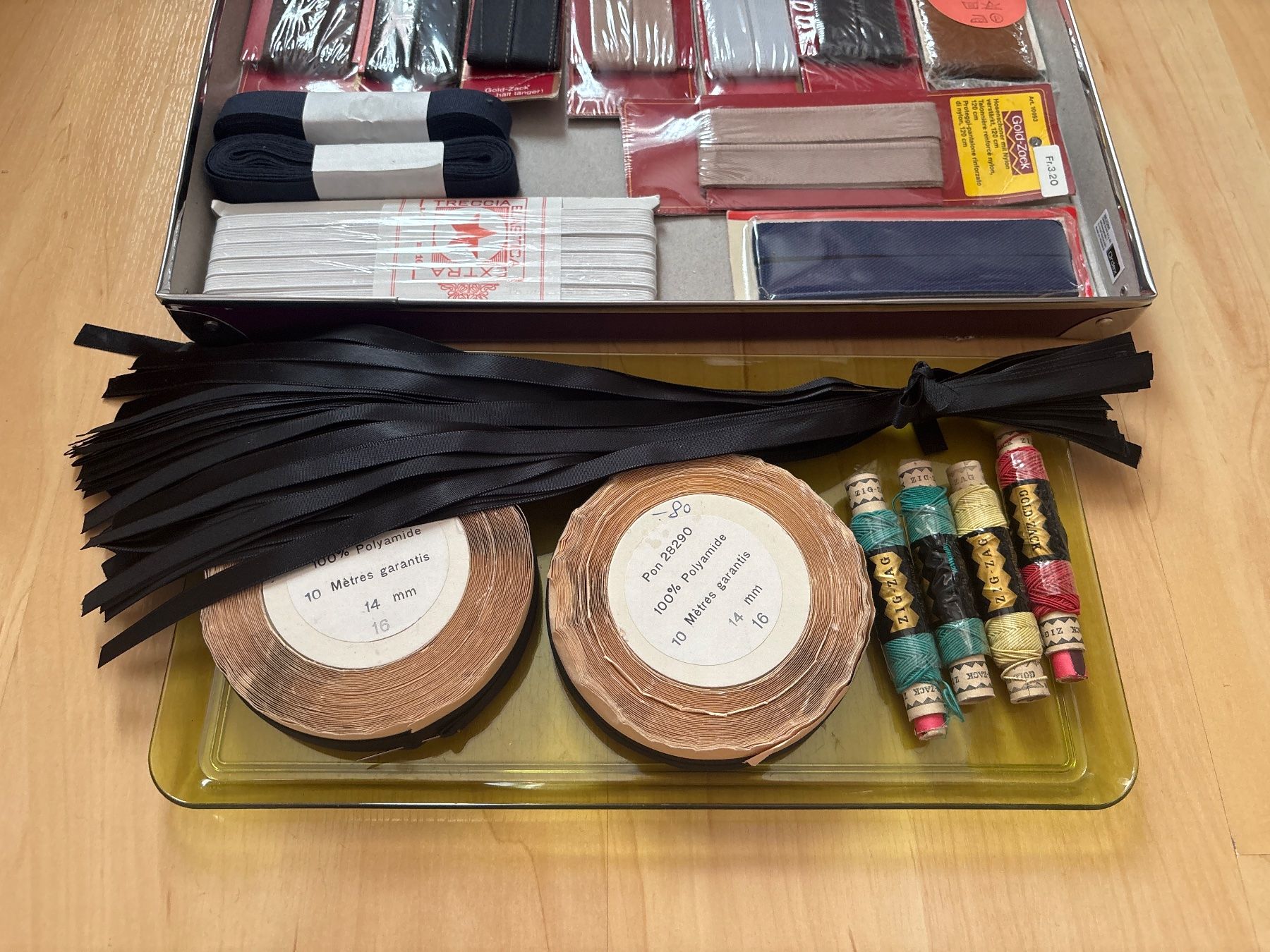 Tessuti: Assortiment de talonnières, rubans et élastiques – Nuovo e nell'imballaggio originale da Aigle venduto da Barbiette 6