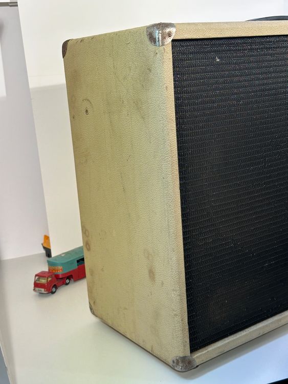 Casse acustiche: Echolette ET100 Bass Kabinett Deutscher Kopie von Fender – Usato da Wädenswil venduto da HobbyZimmer 4