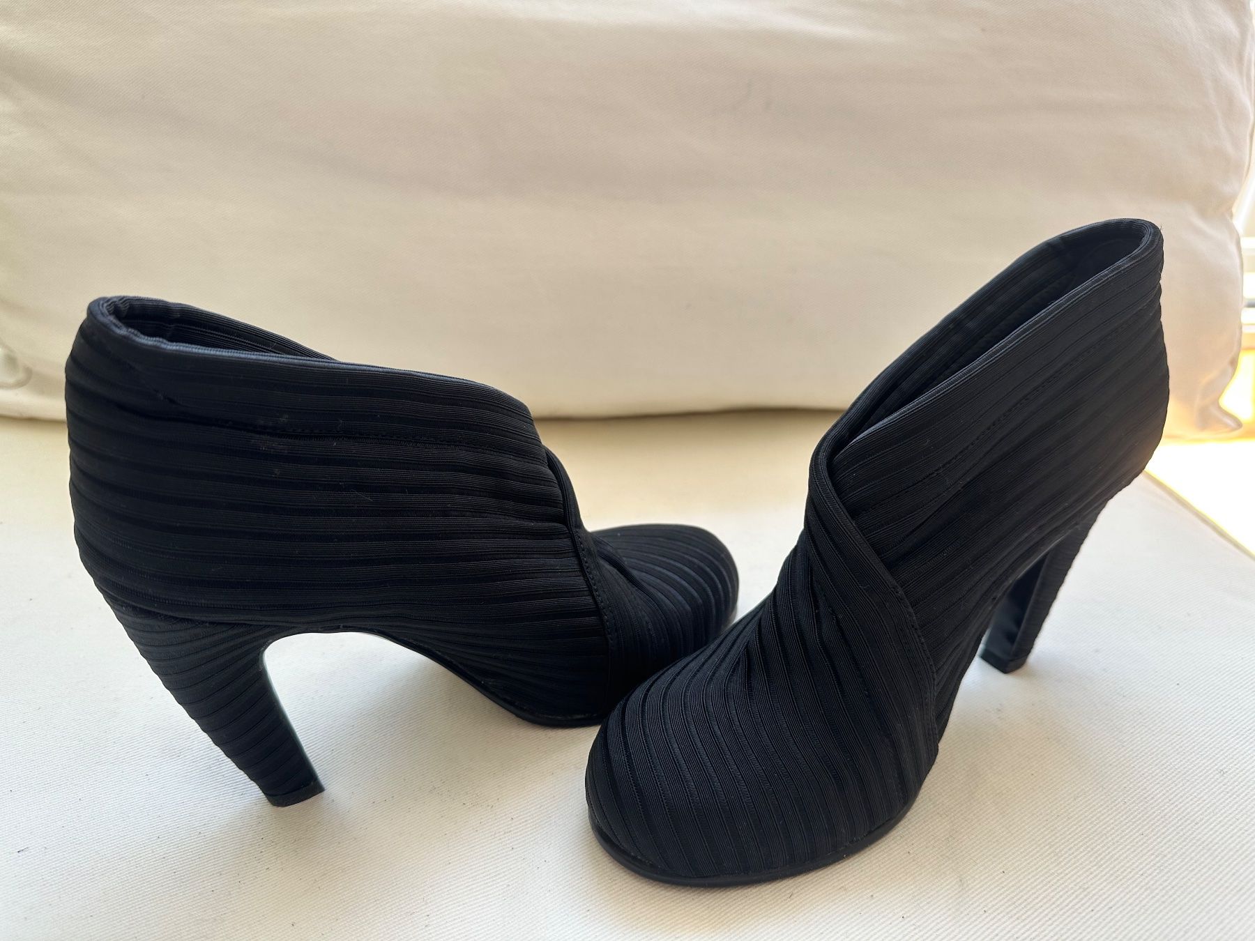 Scarpe da donna: Chaussures de United Nude – Nuovo e nell'imballaggio originale da Carouge GE venduto da erolga 1