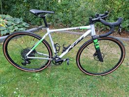 Gravel Bike