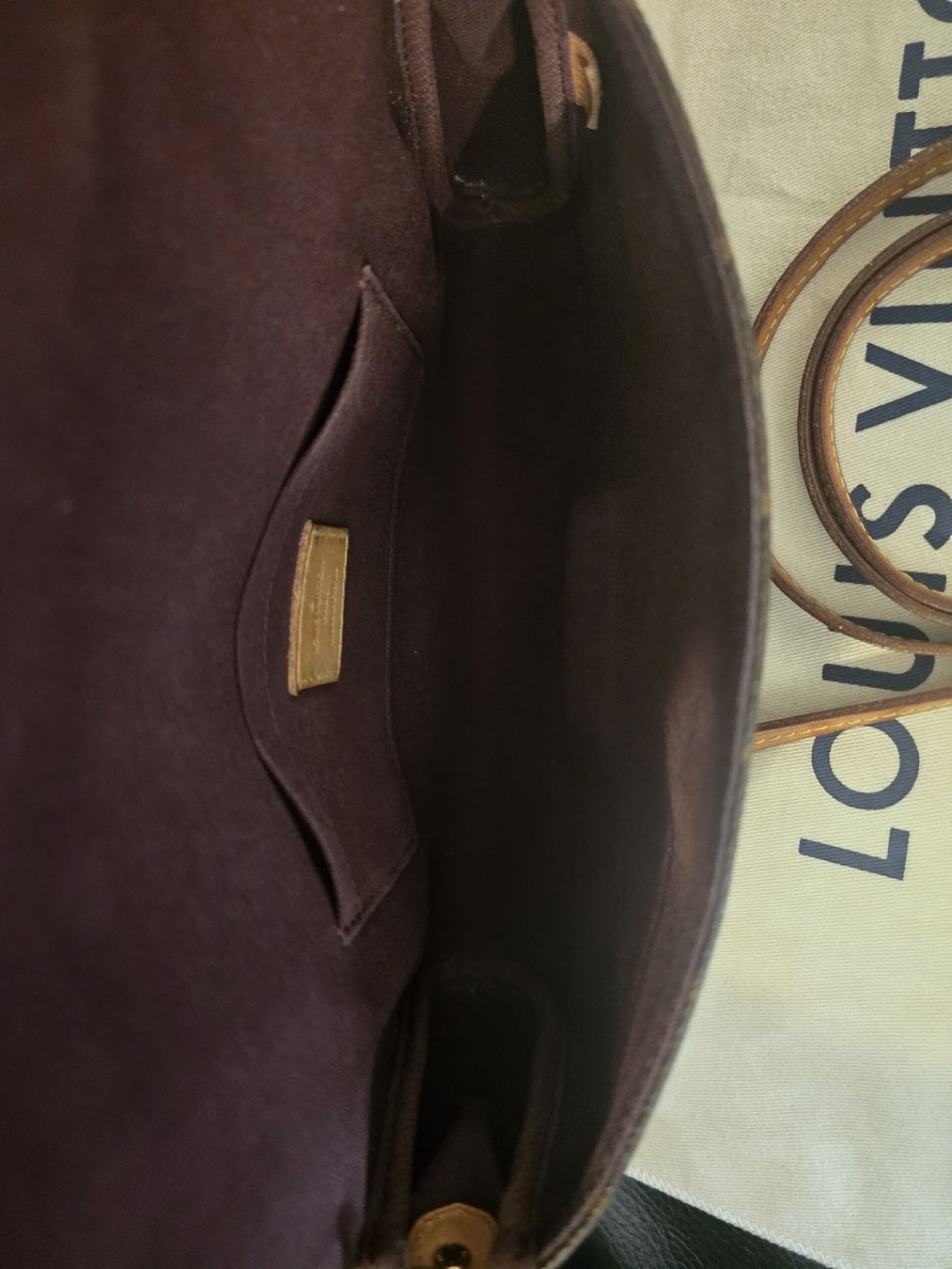 Louis Vuitton Borse da donna: Louis Vuitton Favorite MM Monogram Canvas – Usato da Gattikon venduto da lavric_d 7