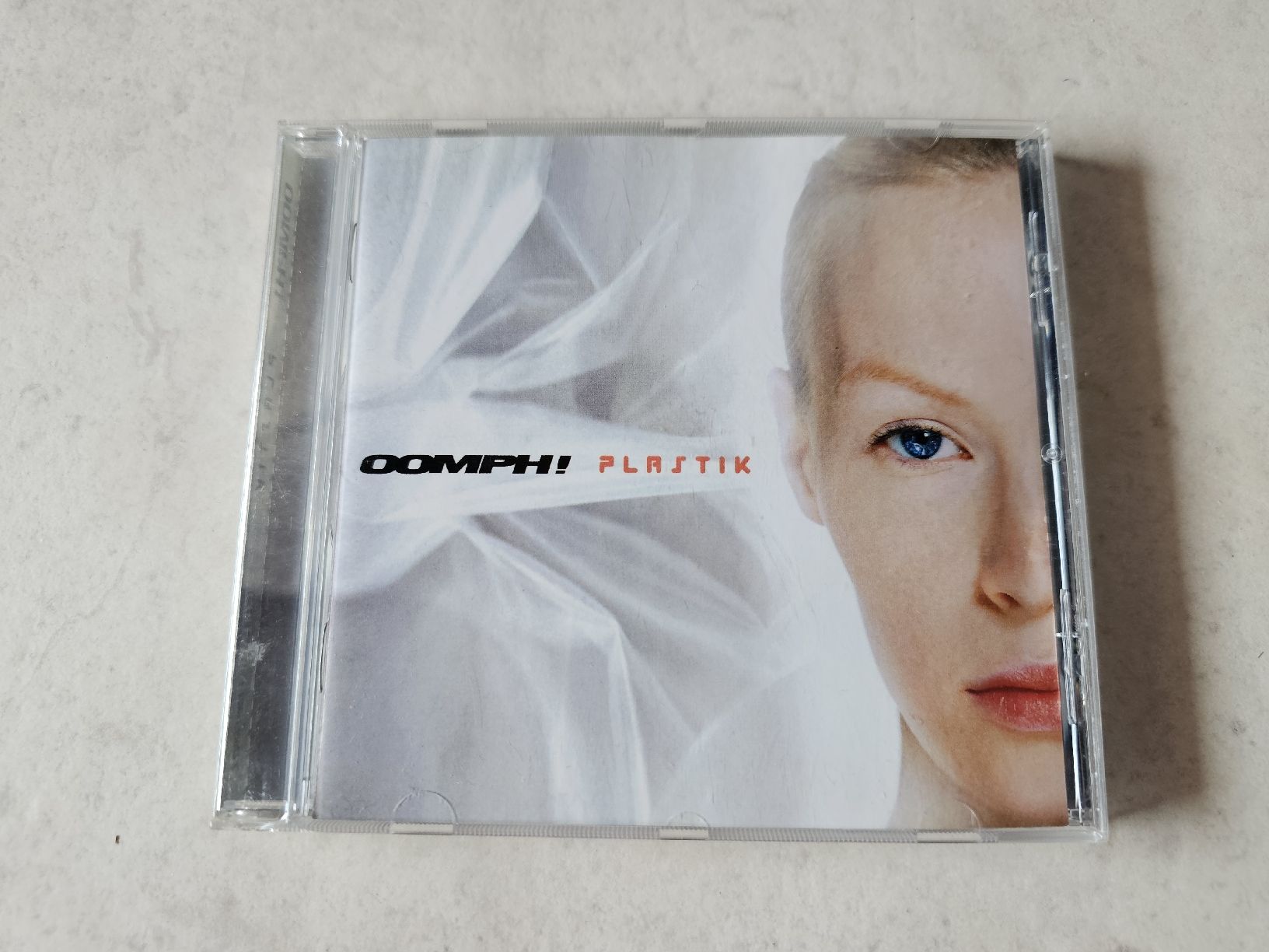 CDs: Oomph  -  Plastik – Gebraucht aus Schneisingen von backstore24