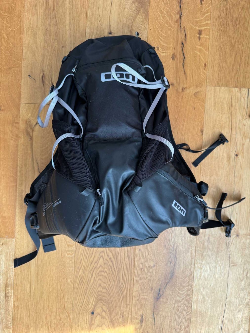 Zaini: Rucksack ION Transom 16 – Usato da Jona venduto da Srup