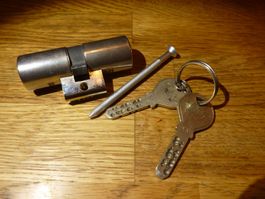 Keso Doppelzylinder Standard 3000 2Schlüssel 650mm