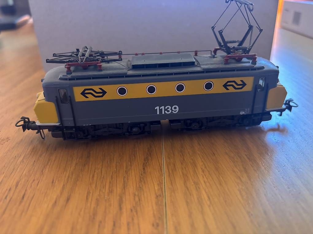 Märklin Modellini di ferrovie: Locomotive de la marque MÄRKLIN – Usato da Orbe venduto da car_8grw 3