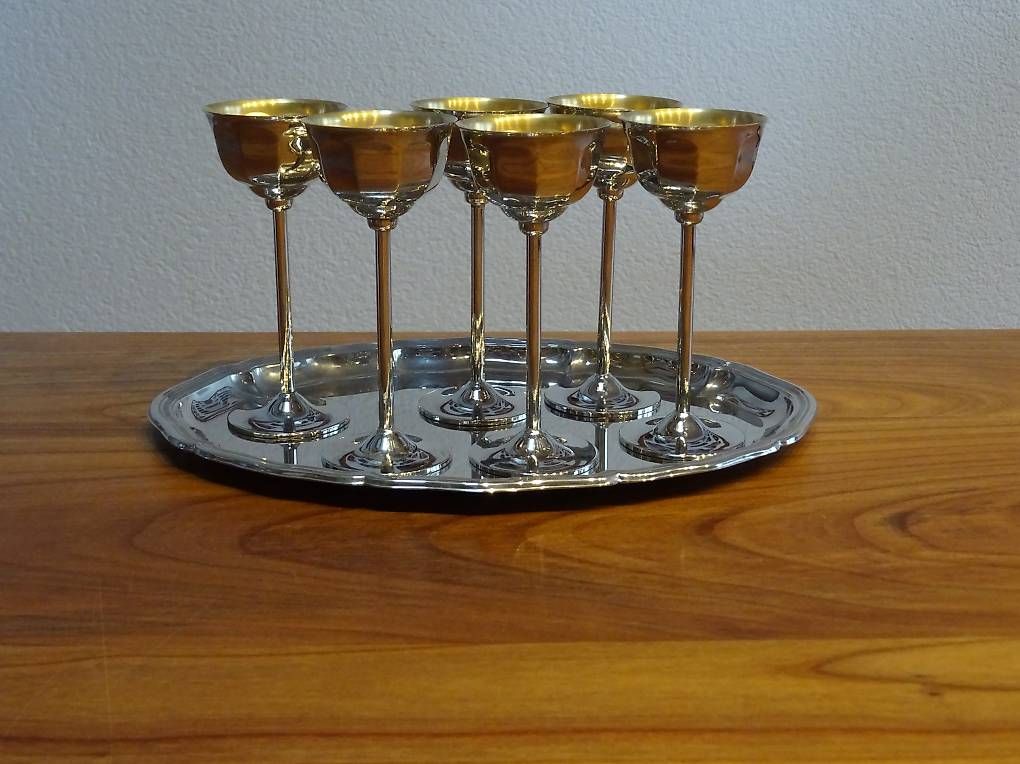 Set di piatti: Likör Becher silber – Usato da Niederbipp venduto da PiaZ01