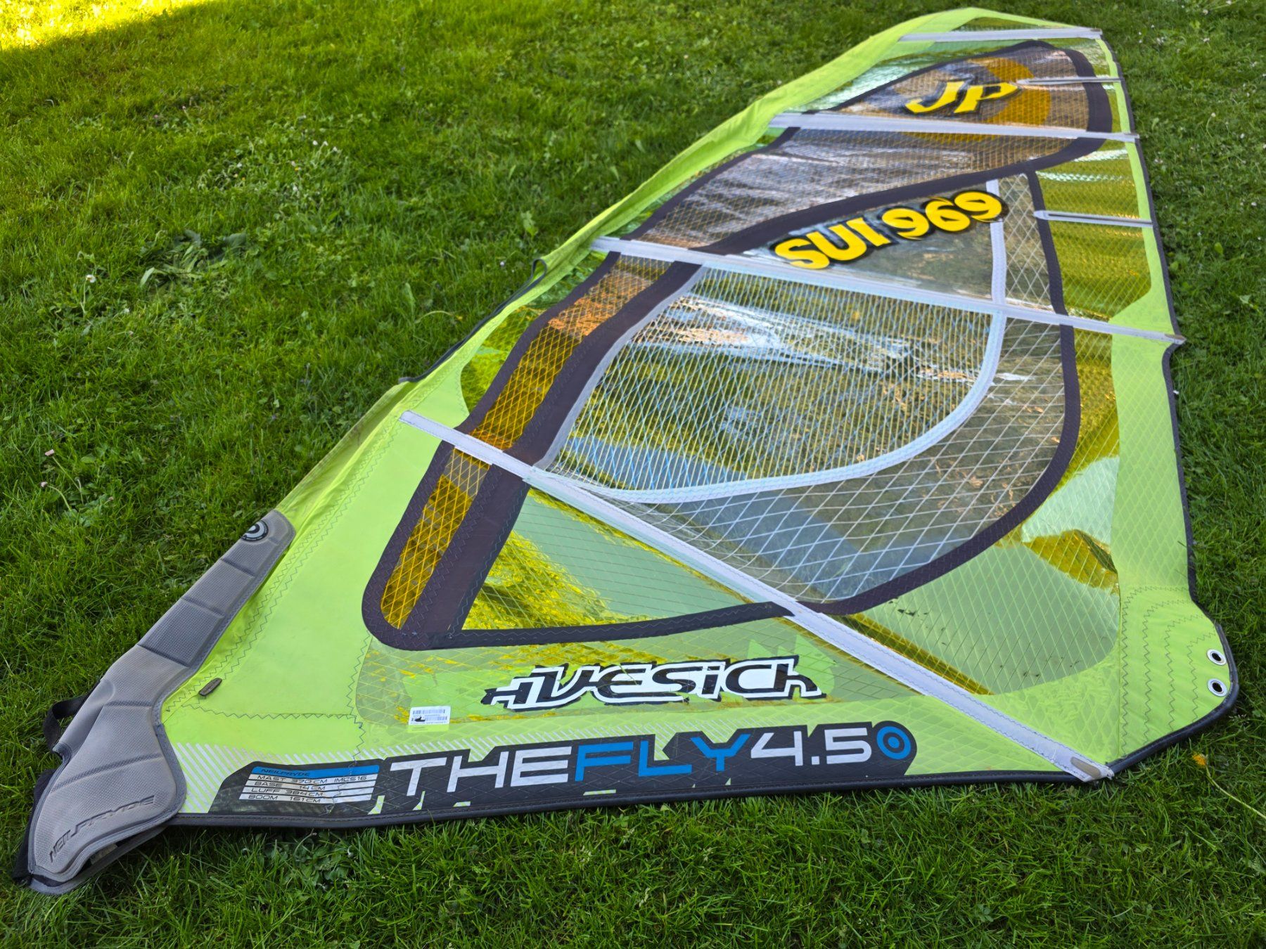 Surf: Windsurfsegel Neil Pryde The Fly 4,5 – Usato da Buchs SG venduto da swisssurfer007