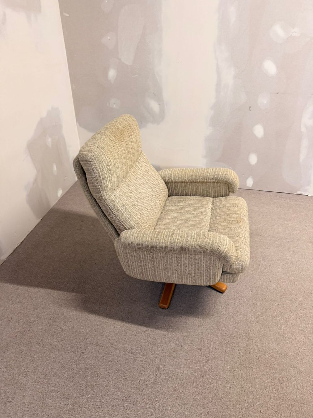Poltrone: Dänischer Mid Century Sessel mit Strukturstoffbezug, retro – Usato da Rickenbach ZH venduto da Insider-Boerse 4